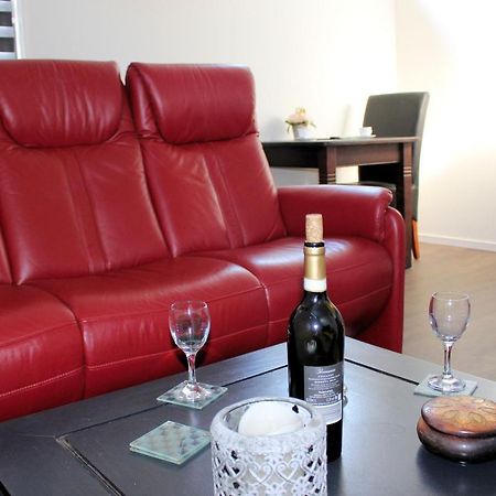 Logement De Garage Sneek Luaran gambar