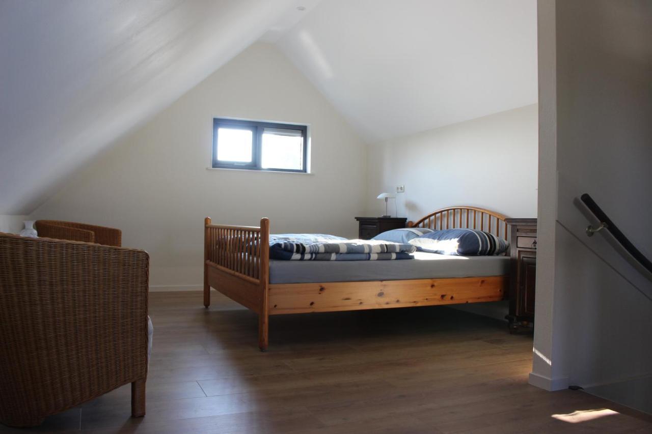 Logement De Garage Sneek Luaran gambar